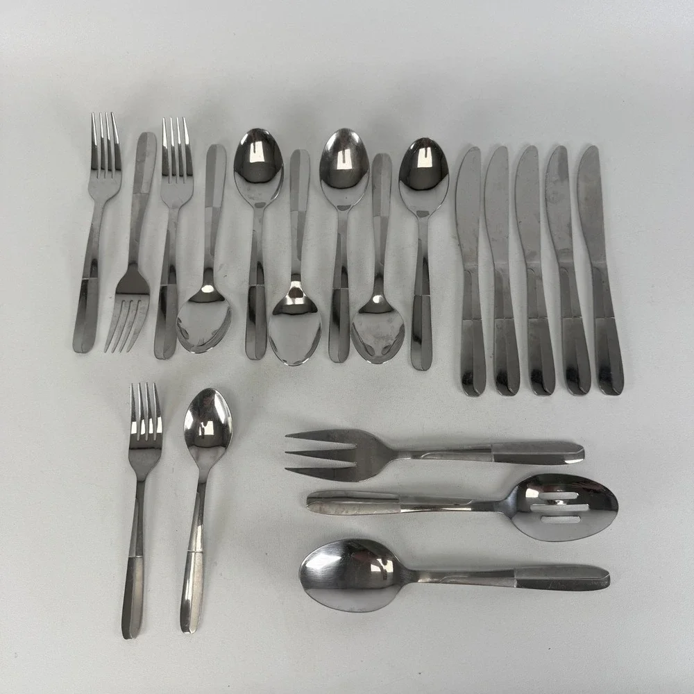 Mixed lot of 19 pc CAMBRIDGE CBS 176 Stainless Flatware Set